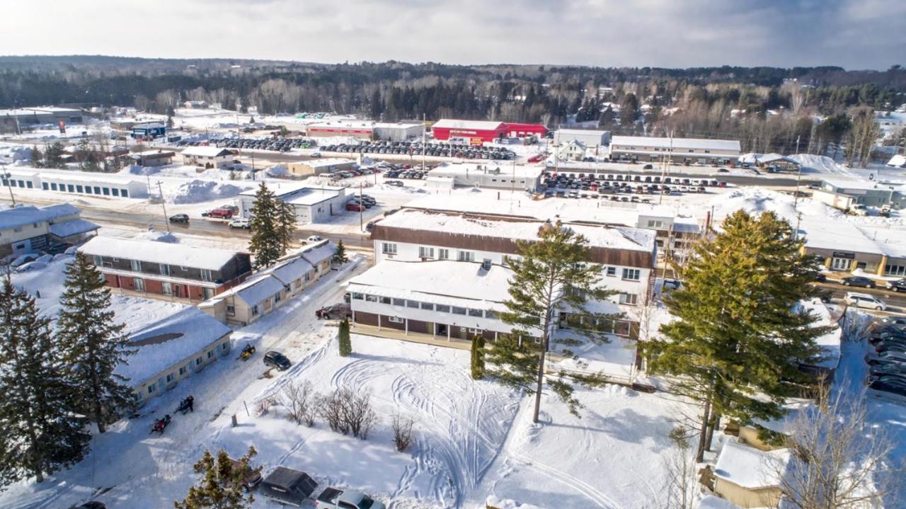 Caswell Resort Sundridge Exterior photo